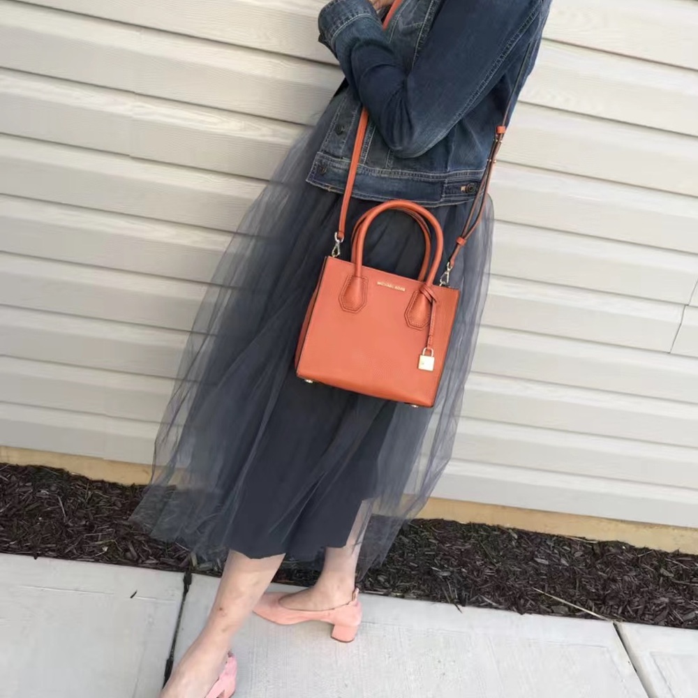 Michael Kors Mercer Medium Leather Messenger Bag